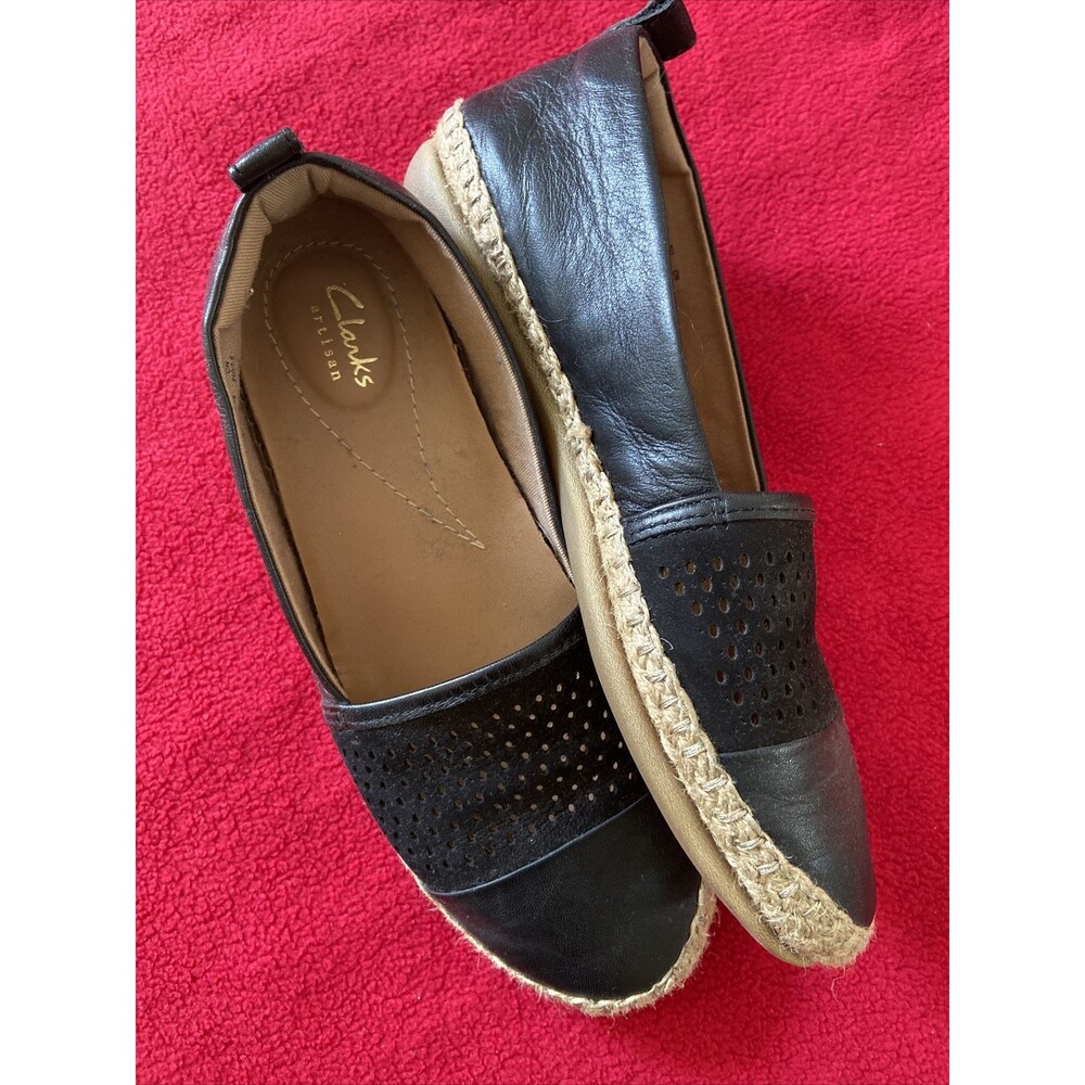 COMFY CLARKS clarks shoes 7- 7.5 womens black leather upper jute perforated